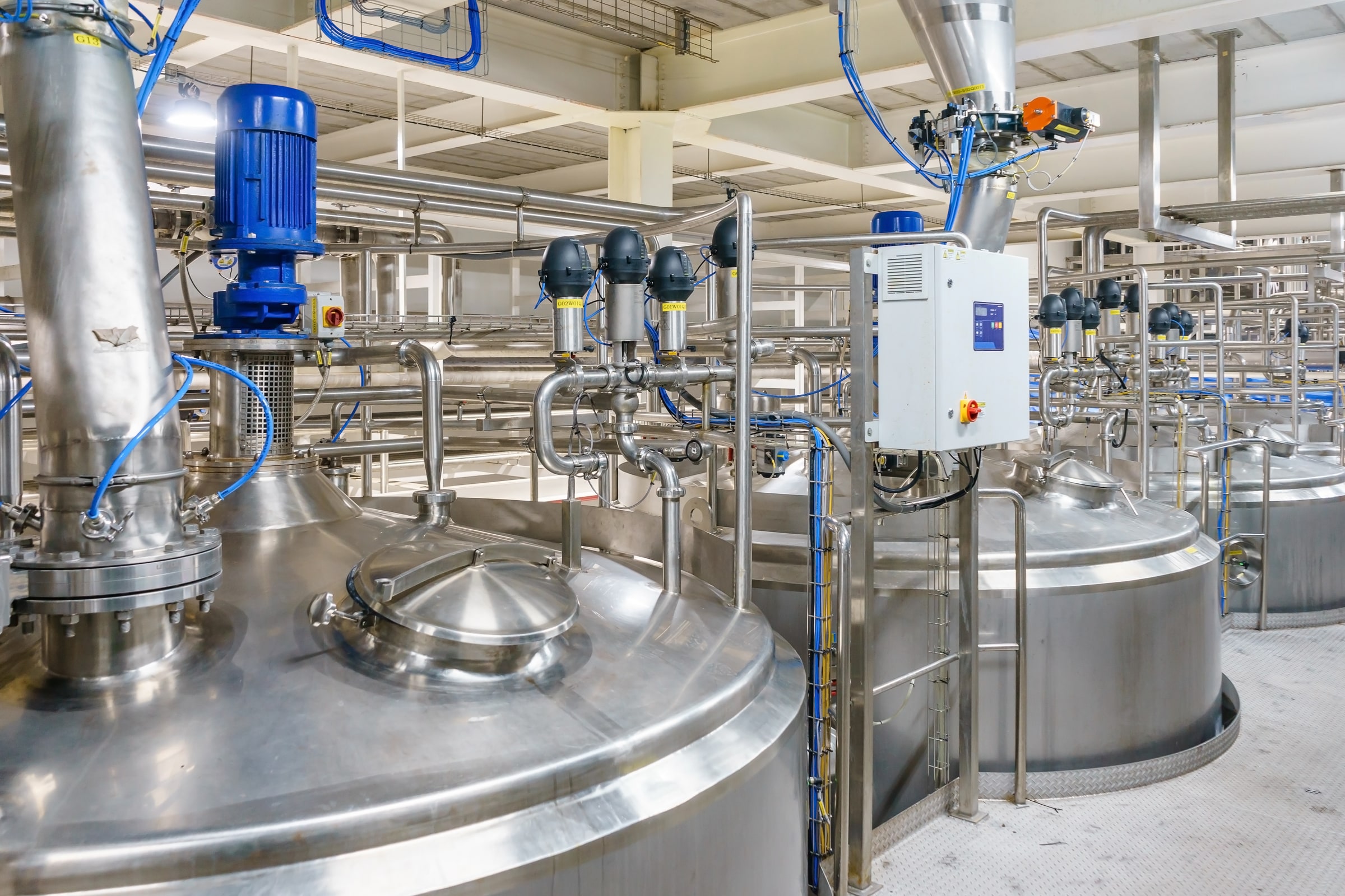Industrial blending tanks and process equipment